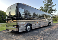 Coach Exterior Image 002 thumb
