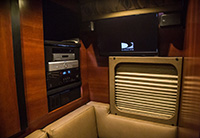 Coach Interior Image 018 thumb